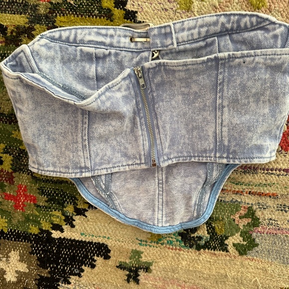 PrettyLittleThing denim strapless top - Picture 3 of 3